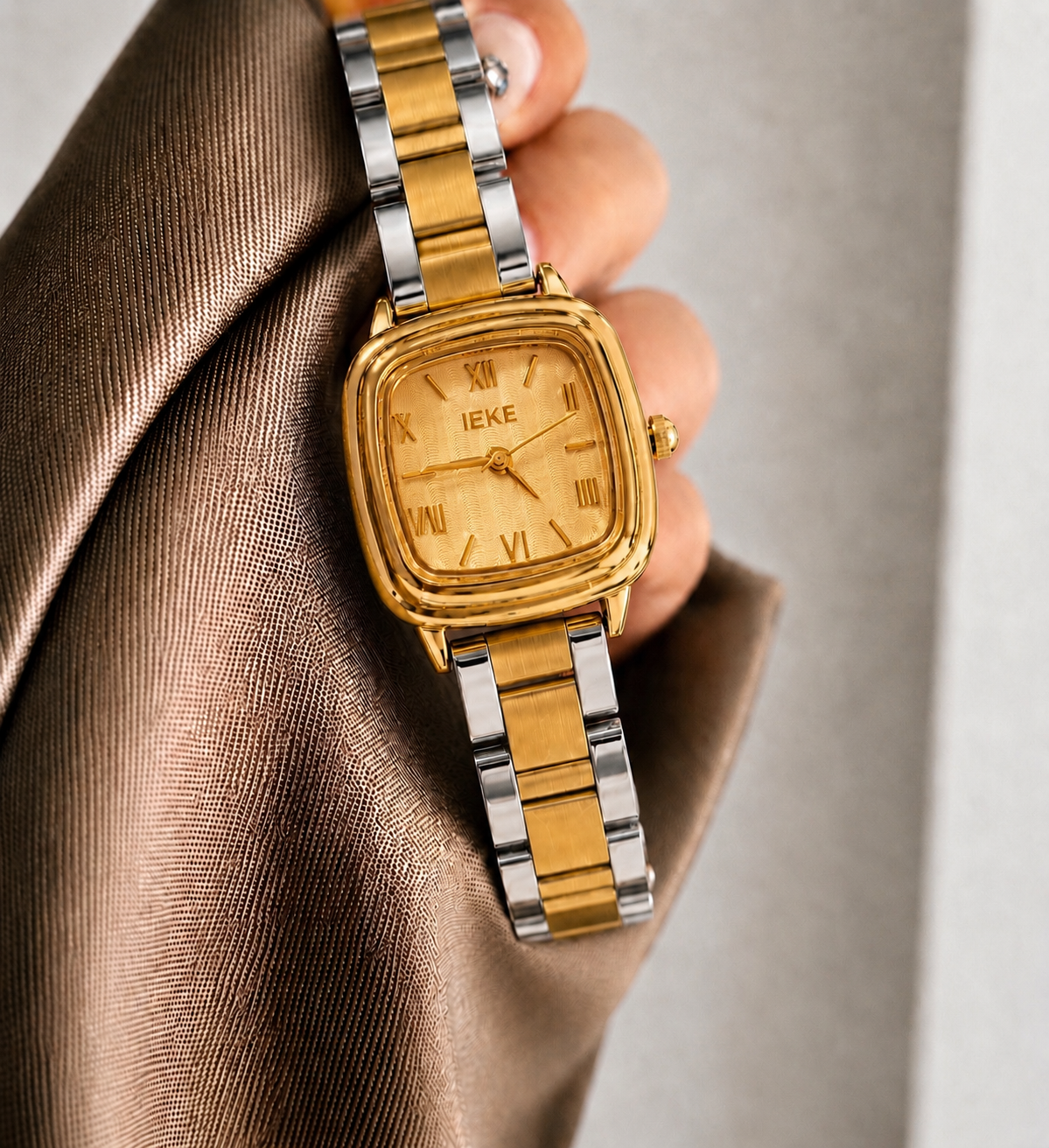 IEKE "Two-Tone Glamour" – L'Équilibre Parfait de l'Or et de l'Argent